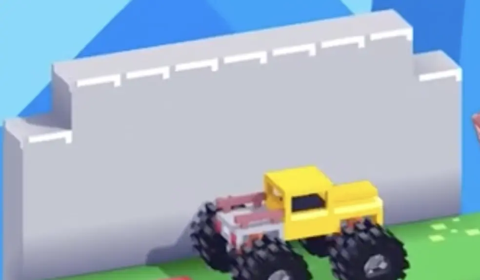 Drive Mad Level 161 truck leaving the wall and timing its movement toward the far rotating blade for protection